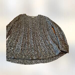 LA Hearts open cable knit sweater.  This long sleeved sweater is size La…